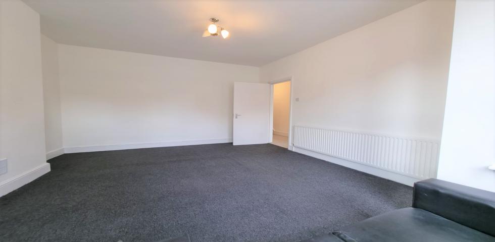 			4 Bedroom, 1 bath, 1 reception Terraced House			 Harlesden Road, Harlesden